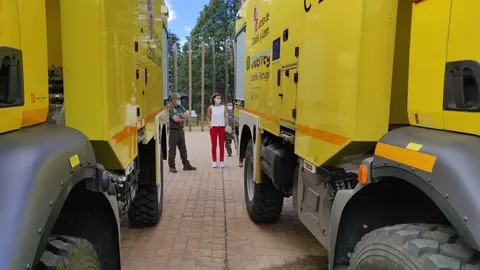 Presentación del nuevo camión autobomba en Galende