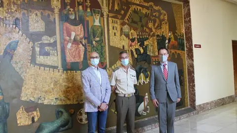 El subdelegado del Gobierno se despide del general Juan Manuel Broncano