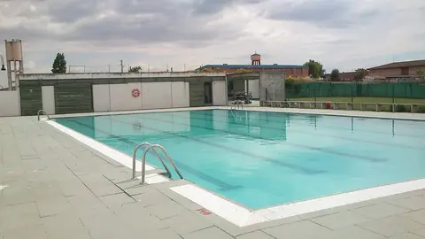 Piscina Muelas del Pan