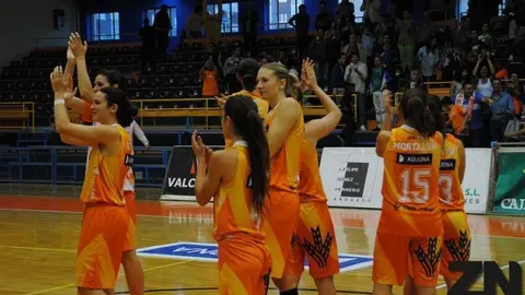 74534b29e4642faaaee8a54f9c8d812d_XL