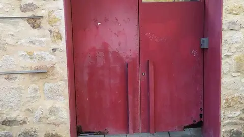 puerta de la OMD