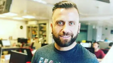 013d1515-75e5-4048-ae8e-81e1b80e3f38