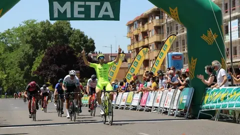 Miguel Ángel Fernández llega a la meta