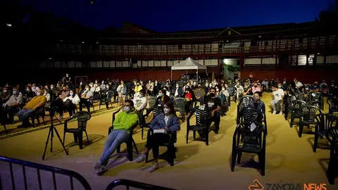Concierto plaza de toros de Toro. Españoleando y Cruce de Caminos