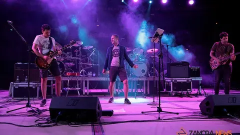 Concierto plaza de toros de Toro. Españoleando y Cruce de Caminos