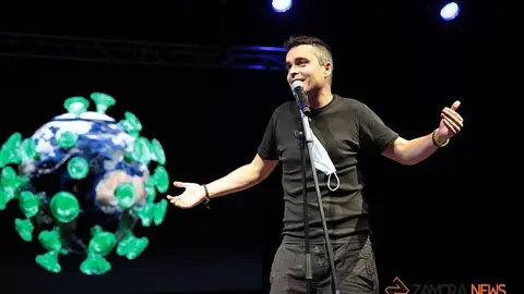 Actuación Álex Clavero en Las noches de Toro (7)