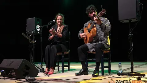 Actuación Alba Molina en Las noches de Toro (5)