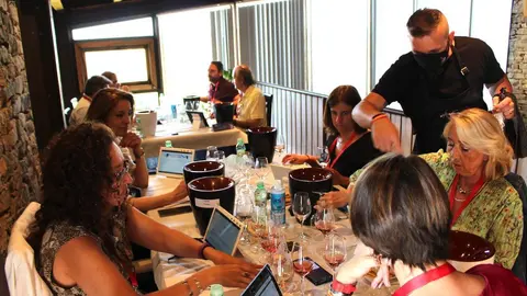 Cata vinos Premios VinDuero-VinDouro 2021