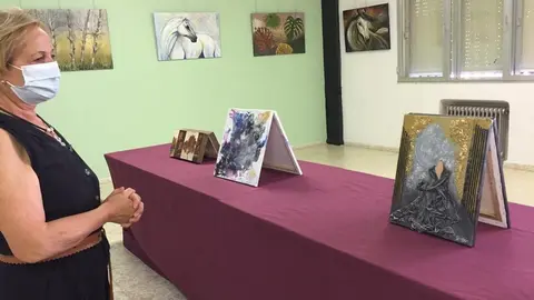 Exposición de pintura Tere Araujo (2)