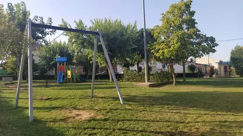 Ayto. Tábara. Remodelación Parques La Cañada y San Lorenzo 15-08-2021