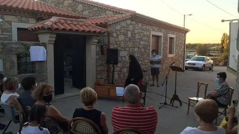 Parte del acto homenaje a doña Carolina