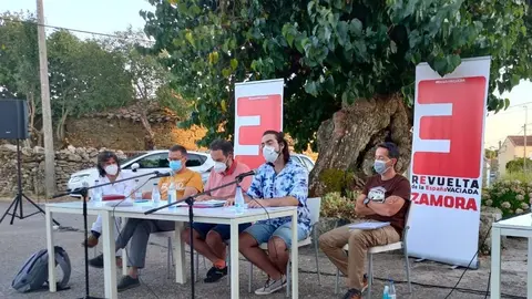 Reunión de la Revuelta Vaciada en Monumenta