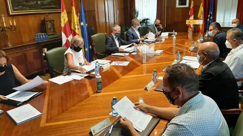 Reunión del secretario de Estado de Medio Ambiente con los municipios afectados