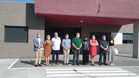La consejera de Familia, Isabel Blanco, en su visita a las instalaciones del nuevo Centro de Día