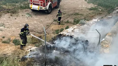 Foto de archivo de un fuego cerca de Valorio