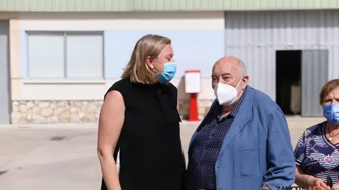 La consejera de Familia, Isabel Blanco, junto al presidente de la Fundación Personas, Patricio Santana