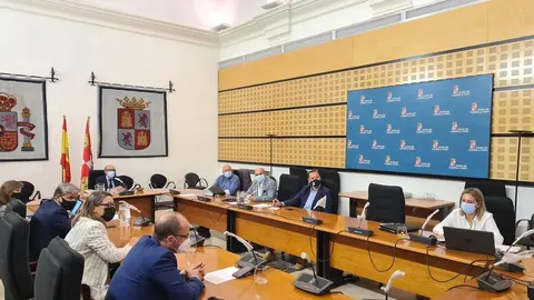 Reunión del sector hostelero con el consejero de Cultura