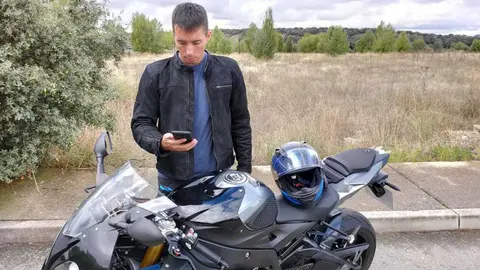 David Redondo con su moto