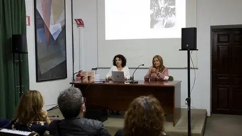 Presentación de la novela de Mariam Gancedo en la Casa de Cultura de Toro
