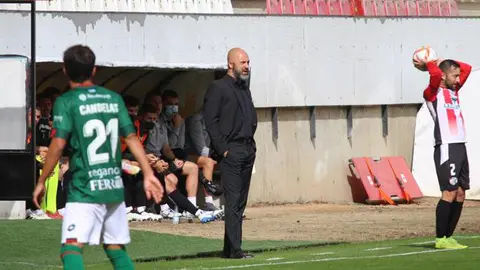 David Movilla, en un momento del partido frente al Racing de Ferrol. | FOTO: Marcos Vicente