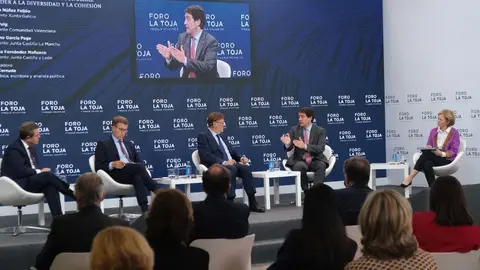 Mañueco en el Foro de La Toja