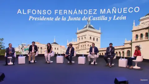 Mañueco durante el sexto día de la convención nacional del PP2