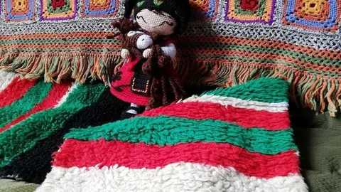 Las creaciones de Catalina, Paula abuela y Paula hija en una foto