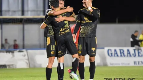 Gol del Zamora CF ante el CD Benavente. | FOTO: Zamora CF