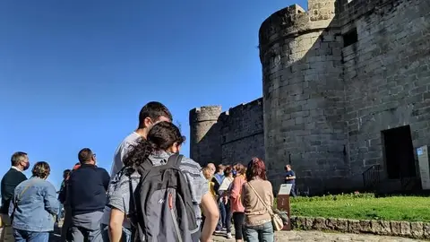 Colas para visitar el castillo de Puebla de Sanabria