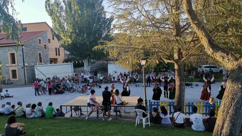 Imagen de archivo de fiestas en Ricobayo. Foto Comisión de Fiestas/Facebook