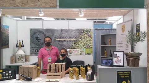 Javier de Jesús en el stand de Ecocultura