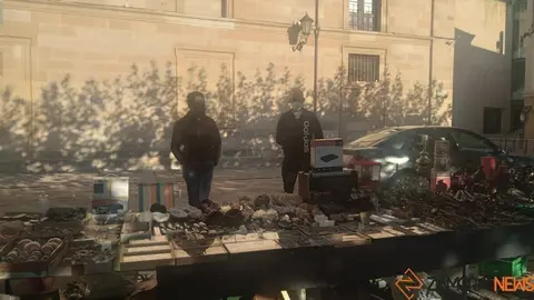 Marroquíes en el mercado de la Plaza Viriato de Zamora