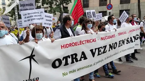 Manifestación contra la invasión de las renovables. CEDIDA
