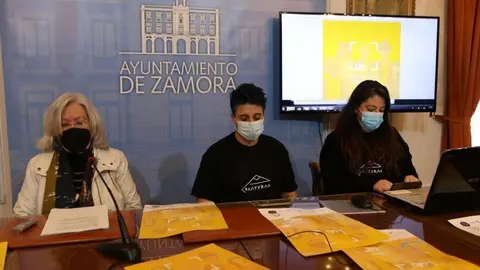 Presentación de los talleres Re-Construcción en el Ayuntamiento de Zamora