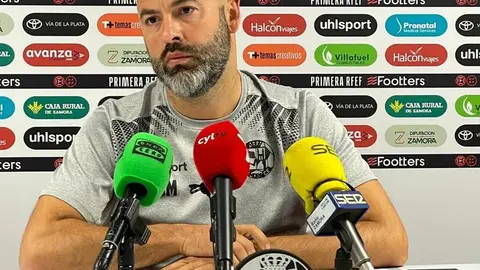 David Movilla en rueda de prensa. | FOTO: Zamora CF