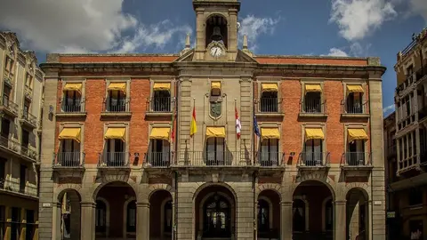 Fachada del Ayuntamiento de Zamora. Foto Facebook