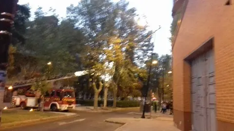 Actuación de los bomberos. Foto Marcos Vicente