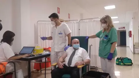 Francisco Tejedor, primer vacunado en Zamora