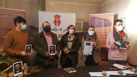Entrega premios Zamoranito de Oro.