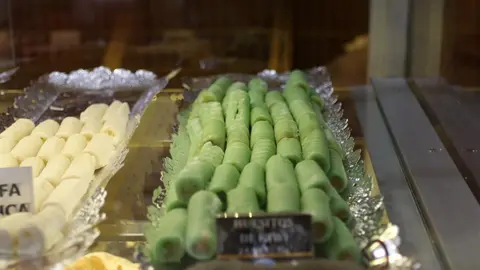 HUESOS DE SANTO  (13)