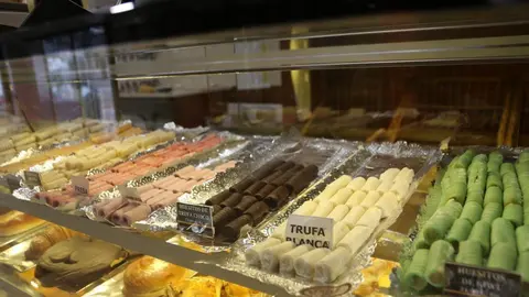 HUESOS DE SANTO  (14)