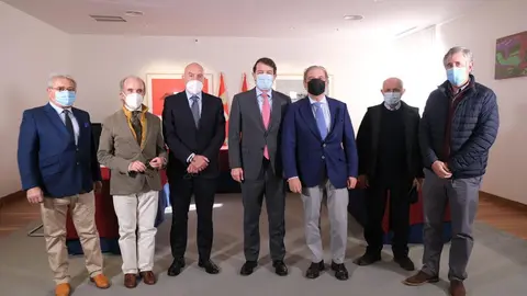 PRESIDENTE+REUNIÓN+ASOCIACIÓN+TOROS+LIDIA-5