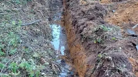 Ayto. Puebla de Sanabria. Renovación Coletor Robledo 10-11-2021