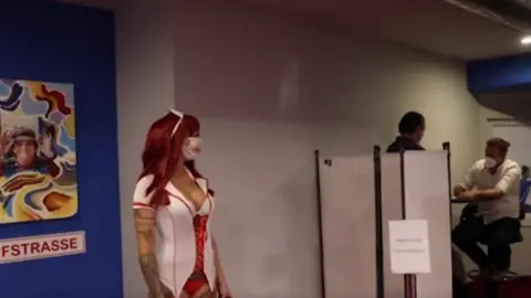 Austria vacunación. Fotografía Daily Mail