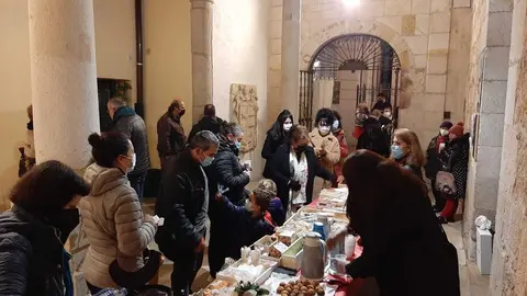 Café solidario en la Iglesia del Tránsito. Fotos cedidas por la Hermandad de Luz y Vida