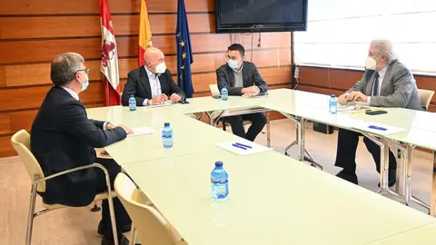 Reunión de los consejeros de Castilla y León y Galicia
