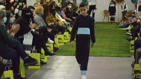 desfile corriendo con el corazón por hugo (117)