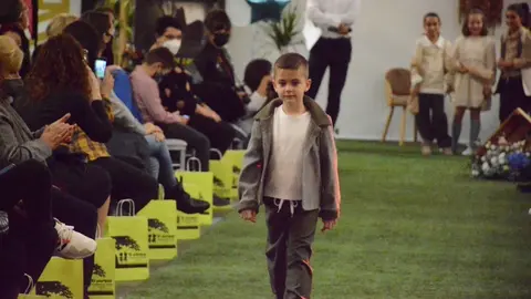 desfile corriendo con el corazón por hugo (124)