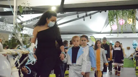 desfile corriendo con el corazón por hugo (137)