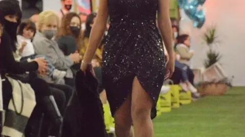 desfile corriendo con el corazón por hugo (176)